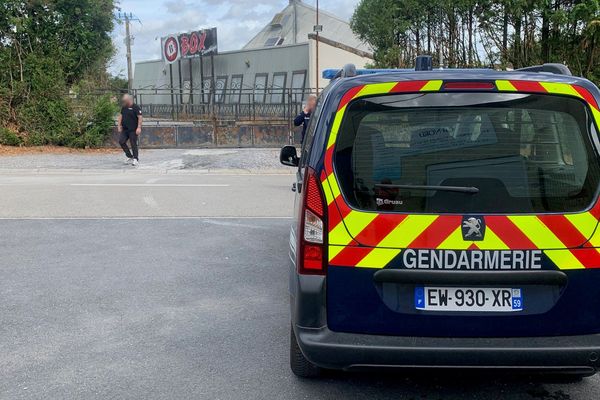 La gendarmerie se trouvait toujours sur place ce samedi matin.