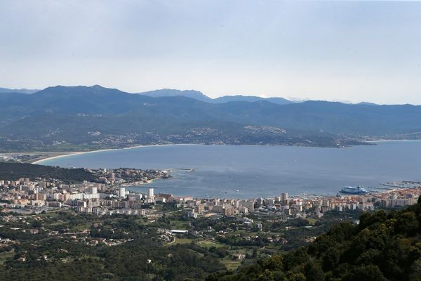 ILLUSTRATION - Une vue de la ville d'Ajaccio depuis le château de la Punta. 