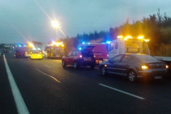 Les lieux de l'accident sur l'autoroute A26, après la sortie Charmont dans l'Aube