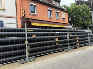 Le boulangerie du quartier est très difficilement accessible. A Cronenberg, devant la boutique les travaux de réseau de chaleur vont se poursuivre jusqu'à début aout.