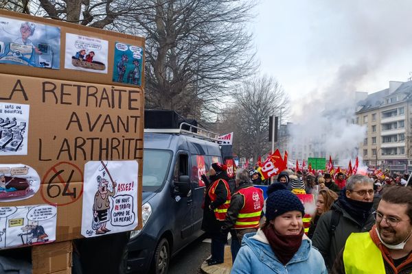 Entre 17 600 et 25 000 manifestants ont défilé dans les rues de Caen contre la réforme des retraites voulue par Emmanuel Macron.