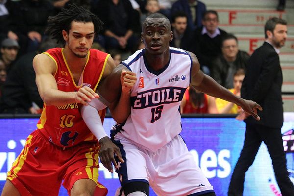 RDavid Koné (à droite) la saison passée par l’Etoile de Charleville-Mézières (Pro B)