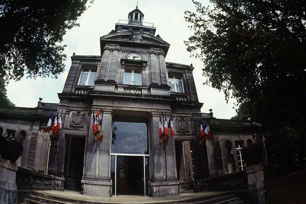 Septième année consécutive de hausse des impôts locaux à Cognac