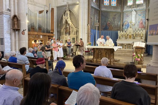 Messe de l'Assomption à la basilique Notre-Dame de Neuvizy, le lundi 15 août 2022.