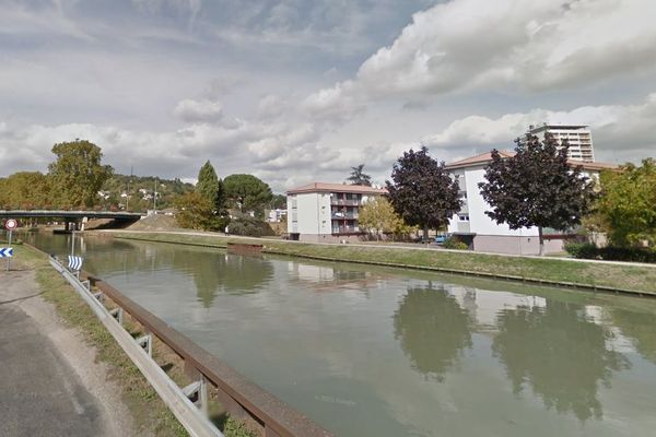 Le corps sans vie d'un homme a été découvert dans le canal latéral à la Garonne, ce mardi 24 décembre, à Agen.