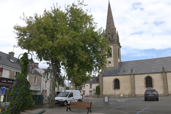 Les cloches de l'église d'Arzon sonnent de 7h à 22h tous les jours de l'année.