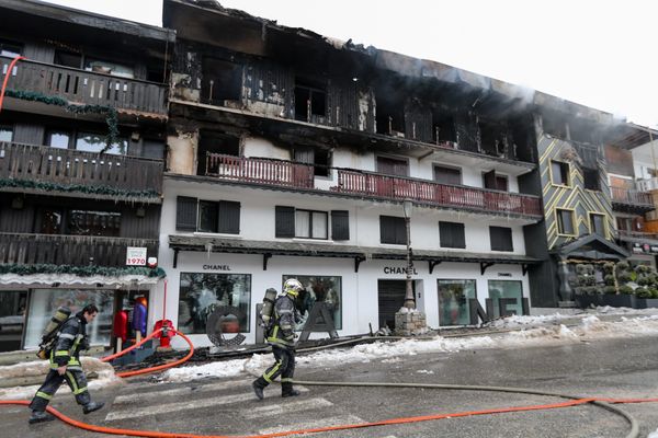 Le 20 janvier 2019, un incendie s'est déclaré dans ce bâtiment hébergeant des saisonniers au cœur de Courchevel (Savoie). 