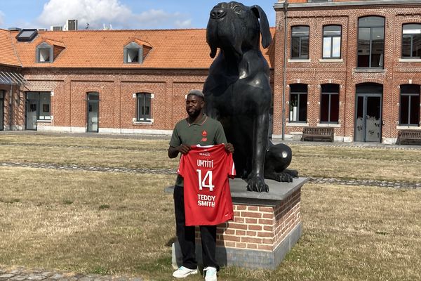 Samuel Umtiti, champion du monde 2018, s’engage pour deux ans avec le LOSC.