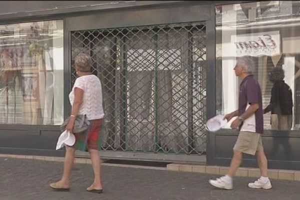 Magasin fermé un lundi de Pentecôte