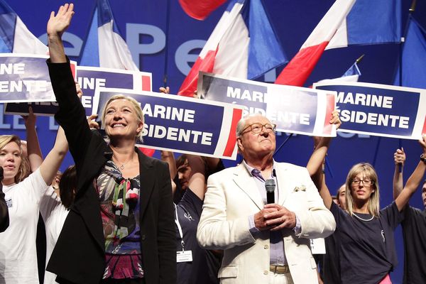 Marine et Jean-Marie Le Pen aux journées du Front national à Nice le 11 septembre 2011.