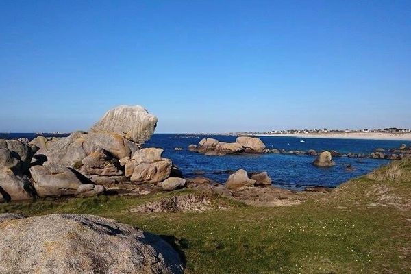 Ciel bleu à Brignogan