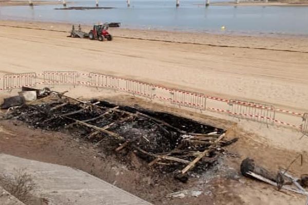 L'incendie a totalement détruit le mobil-home de l'association, Fromentine sailing club