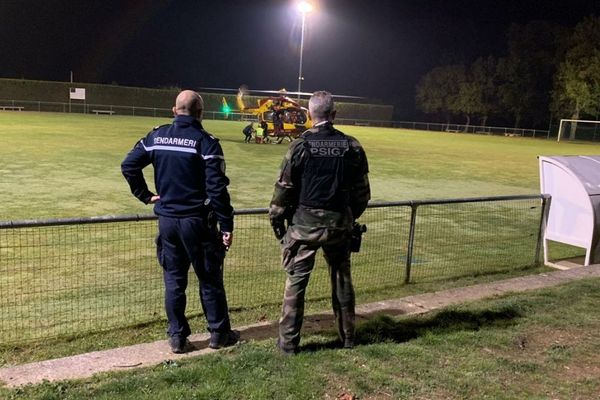 Les randonneurs ont été déposés sur le stade d'Oppède