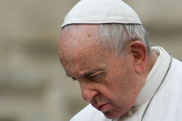 A moins d'un mois du procès Preynat à Lyon, Le pape lève le secret sur les abus sexuels