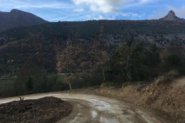 La nouvelle piste d'un kilomètre a été ouverte à la circulation début janvier et a coûté 2 300 000 euros.