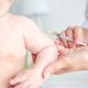 La vaccination des nourrissons contre les cinq couches de méningocoques sera obligatoire à partir du 1ᵉʳ janvier 2025.