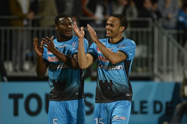 La claque des Tourangeaux après leur victoire face à Angers SCO.