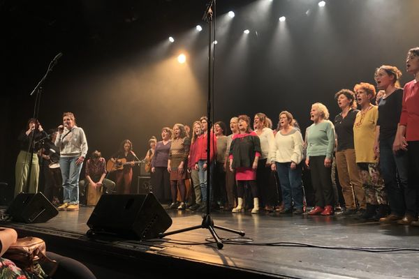 Le concert au Petit Faucheux à Tours a été organisé pour récolter des fonds
