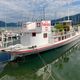 Le navire "La Savoie" a été construit en 1895 et a servi de bateau de croisière dans un premier temps.