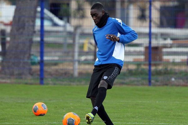 Sambou Yatabare à l'entrainement à Bastia le 9 janvier 2014