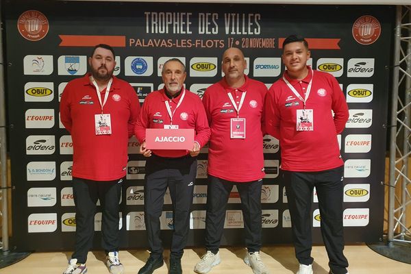 L'équipe d'Ajaccio pour la 21e édition du Trophée des villes de pétanque.