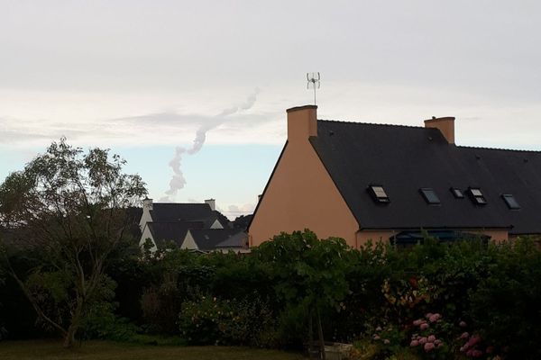 Un riverain de Penmarc'h a envoyé une photo après le tir de missile qui a eu lieu en baie d'Audierne