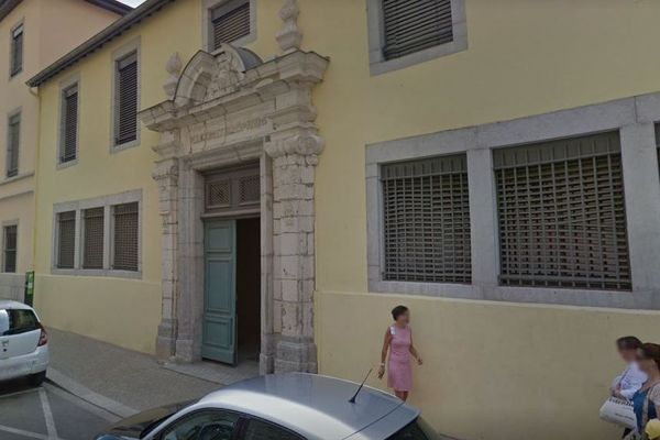 Le lycée Lalande de Bourg-en-Bresse où le futur pédophile avait été abusé par un prêtre dans les années 60. 