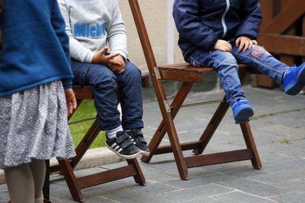 Image d'illustration d'enfants jouant en crèche.