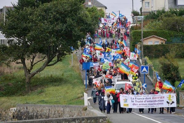 Manifestation en 2018 à Crozon pour l'abolition des armes nucléaires