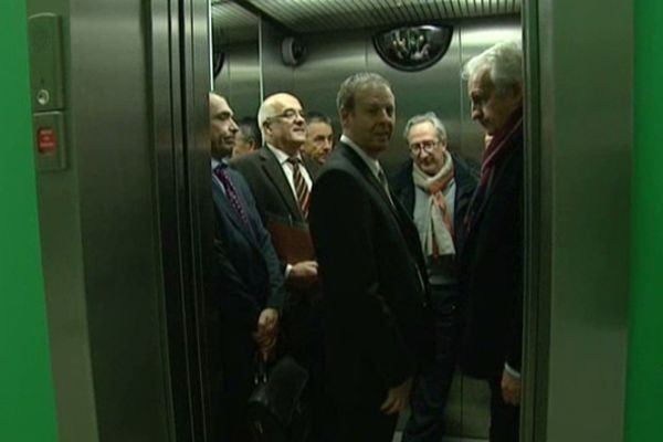 Dans l'ascenseur, les décideurs...