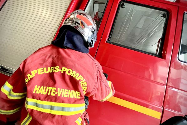 Les sapeurs-pompiers de la Haute-Vienne ont dû intervenir près d'une vingtaine de fois pour des incendies de végétaux dans le même secteur.