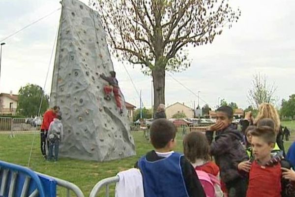 Le MJ Day ou festival des cultures urbaines actuelles a débuté mardi à Issoire. Des démos et initiations sportives sont au programme.