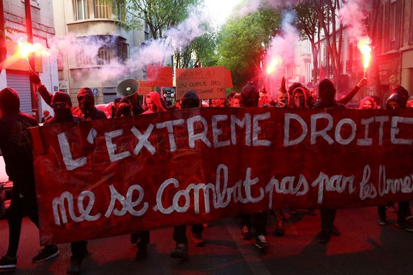 La manifestation contre la venue de Marine Le Pen au départ des réformés à Marseille.