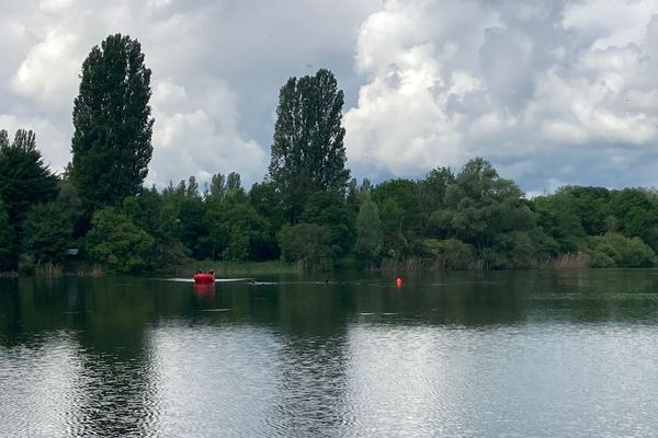 Ce jeudi 23 mai, vers 15 heures, un homme a disparu au lac de Gigny, à Beaune.