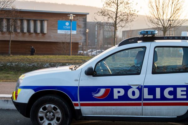 Mercredi 13 janvier, après de nouvelles menaces, le lycée Pierre-Joël-Bonté de Riom, près de Clermont-Ferrand est resté fermé.