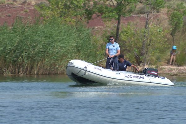 Recherches de gendarmerie au lac du Salagou - Archives