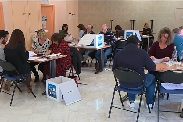 Le dépouillement du vote du budget participatif à Auch