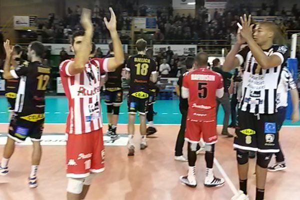 Le Stade Poitevin s'est imposé 3 sets à 0 face à Narbonne.