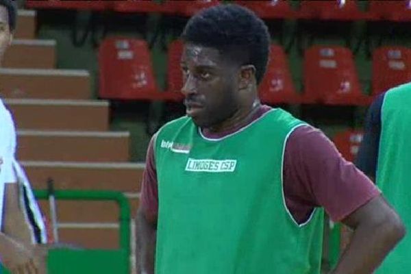 Le nouveau meneur du CSP Eugène "Pooh" Jeter à l'entraînement à Limoges hier