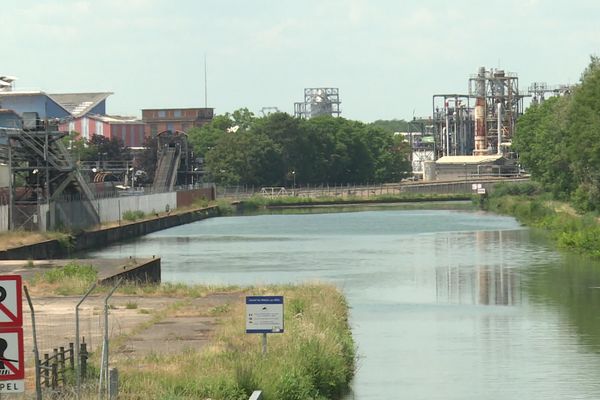 La justice ouvre une enquête préliminaire pour rechercher les "polluants éternels" que produiraient l'usine Solvay de Tavaux