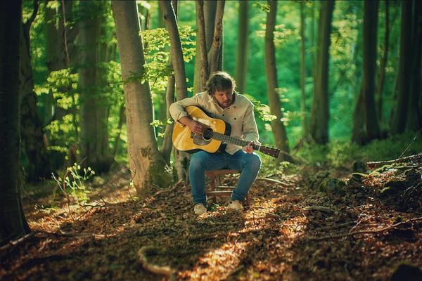 Le premier album de Nicolas Torracinta, The granary, est disponible en CD et sur les plateformes de streaming.