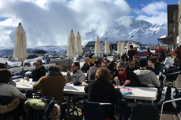 La terrasse du grand hôtel de Superbagnères