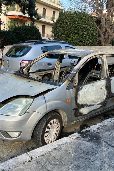 Le quartier de Cimiez a vu plusieurs voitures calcinées ces derniers jours. Six véhicules ont été incendiés depuis le début du mois de mars.