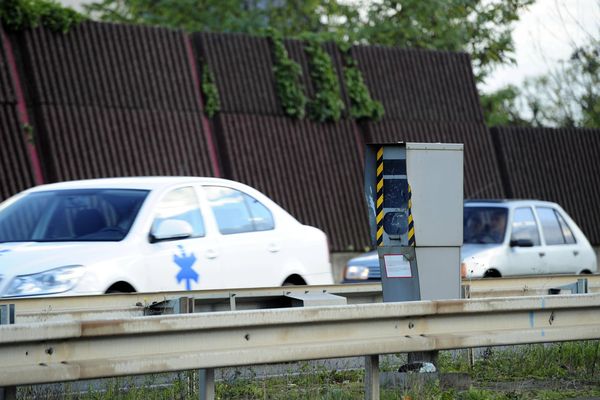 Le radar vandalisé sur la rocade ouest du Mans