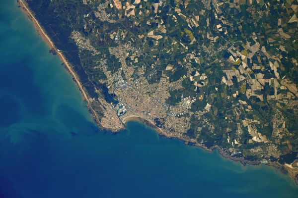 La photographie des Sables-d'Olonne vus de l'espace a enthousiasmé les internautes sur les réseaux sociaux.