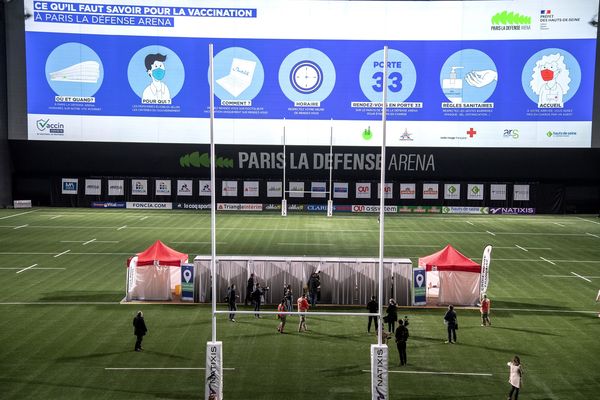 Le Racing 92 a tiré parti du centre de vaccination ouvert dans son stade "La Défense Arena" à Nanterre pour faire vacciner 30 membres de son personnel, dont 6 joueurs.