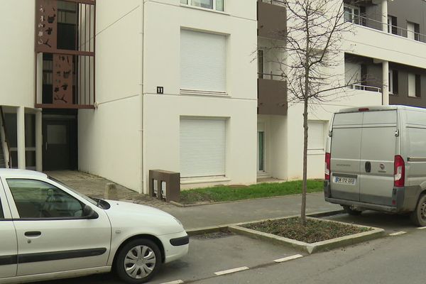 C'est cet immeuble de la rue Célestin-Bouglé, à Saint-Brieuc, que le drame familial s'est produit ce 22 janvier 2023