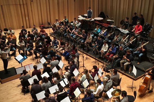 L'orchestre d'harmonie du conservatoire de Poitiers a joué fin janvier deux concerts dédiés à l'oeuvre de John Williams, auteur de la bande originale de la saga Star Wars.