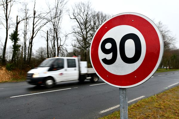 25 itinéraires départementaux, soit 350 km de routes, conserveront une limitation de vitesse à 90 KM/H