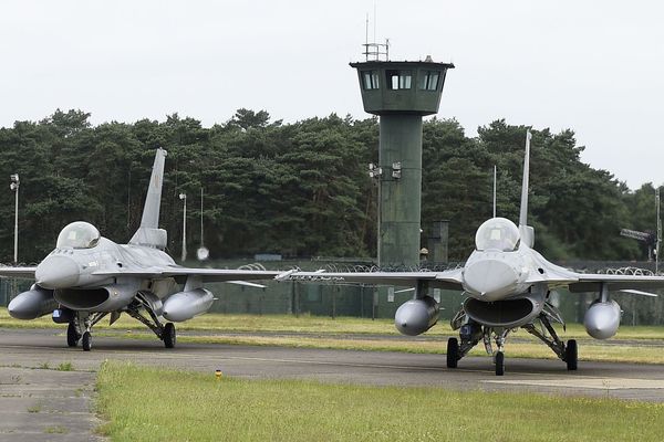 La base aérienne de Kleine-Brogel en Belgique héberge des bombes nucléaires américaines.